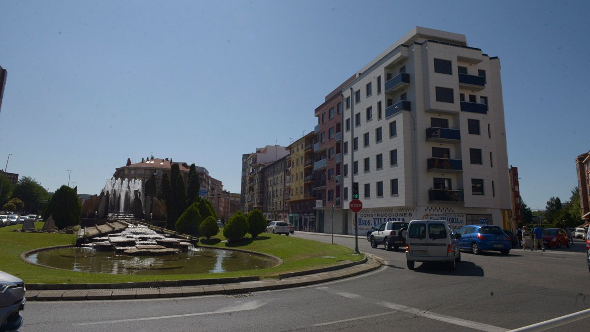 Promoción de viviendas de reciente construcción ubicada en la plaza de Santa Ana. | MAURICIPIO PEÑA