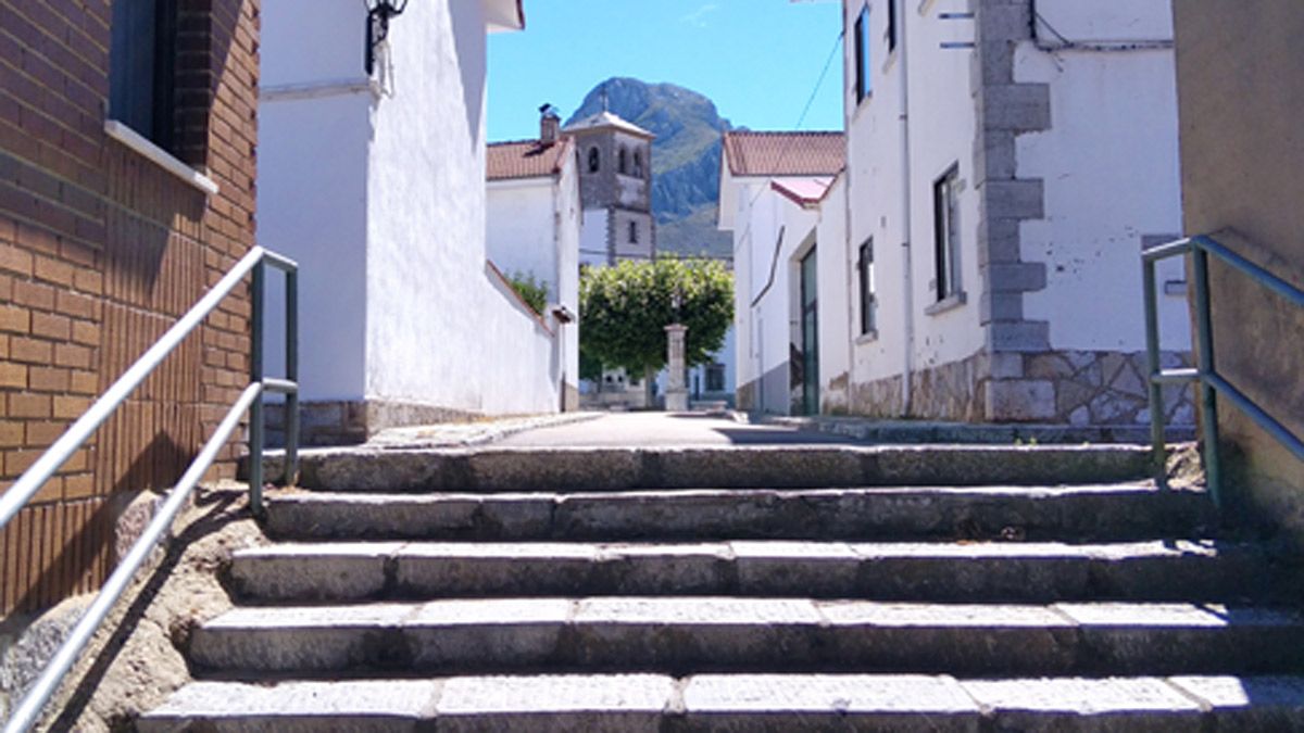 Villamanín celebra las fiestas patronales de San Juan Degollado. :: e. niño