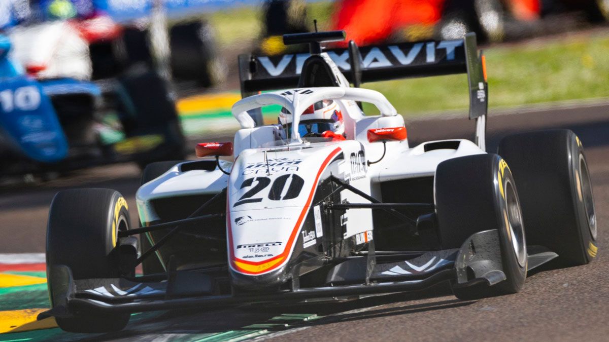 Vidales toma una curva en una de las pruebas de esta temporada. | FIA