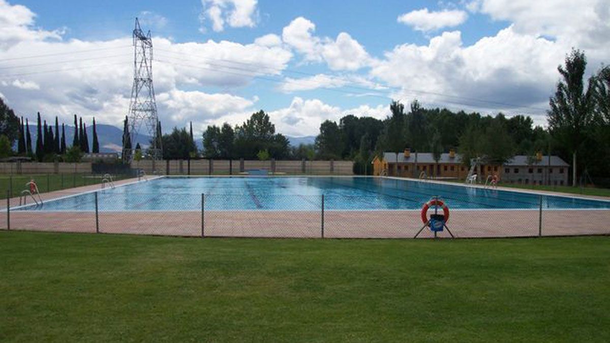 Piscina de Cacabelos | Ayuntamiento de Cacabelos