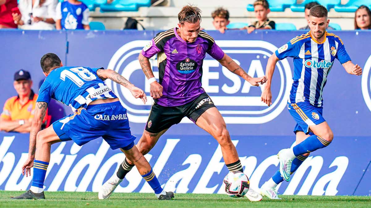 Vallejo, durante el amistoso de pretemporada en El Toralín. | RV