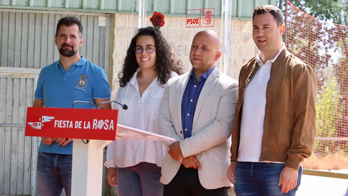 Luis Tudanca, Laura Busto, Pepe Villa y Javier Alfonso Cendón. | PEIO GARCÍA Luis Tudanca, Laura Busto, Pepe Villa y Javier Alfonso Cendón. | PEIO GARCÍA