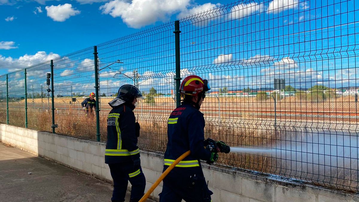 incendio-poligono-onzonilla-06092022.jpg