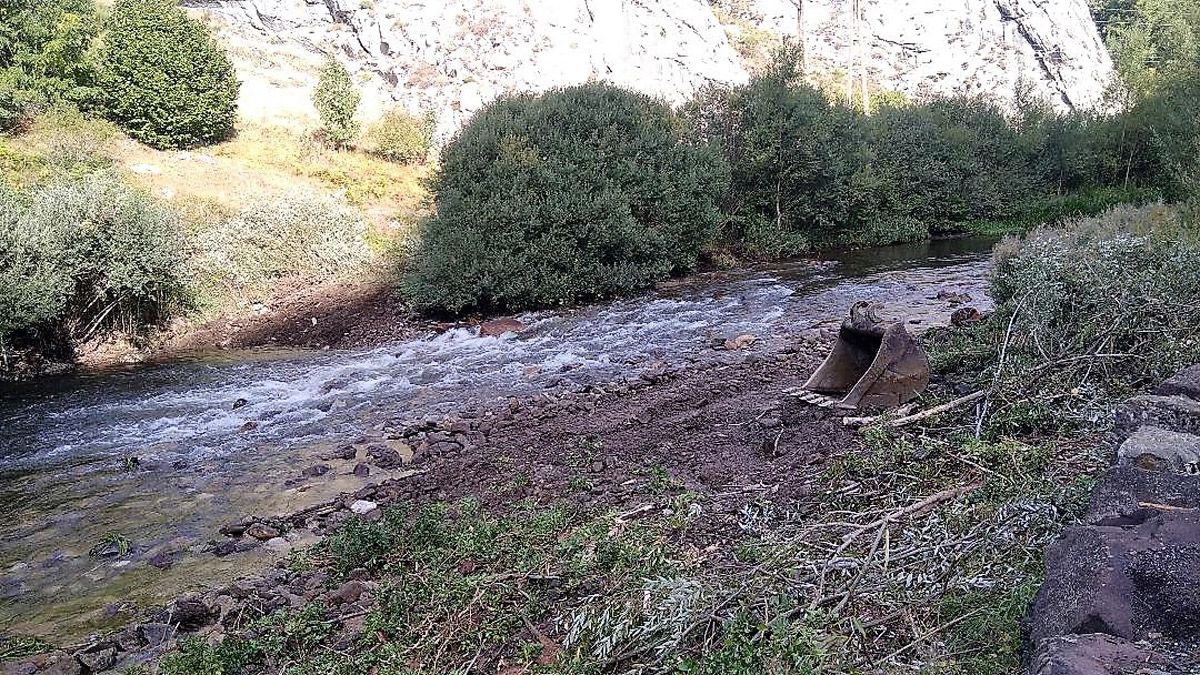 La presa de riego en la localidad de Beberino ya es historia. | E. NIÑO
