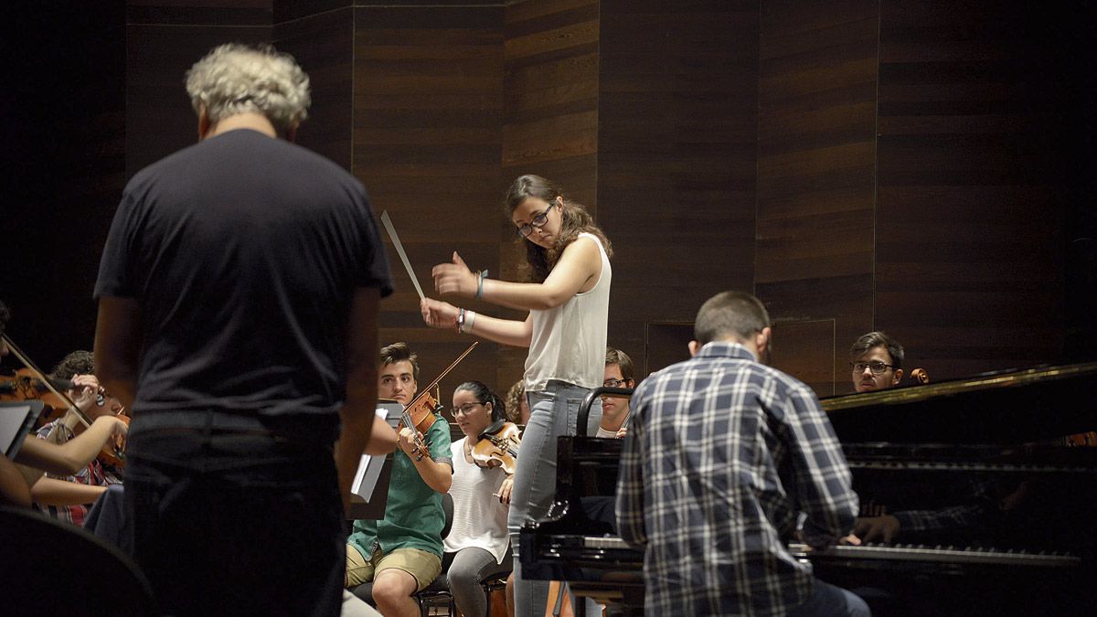 Jóvenes promesas de la dirección y el piano se enfrentan este fin de semana a su mayor reto. | MAURICIO PEÑA Jóvenes promesas de la dirección y el piano se enfrentan este fin de semana a su mayor reto. | MAURICIO PEÑA