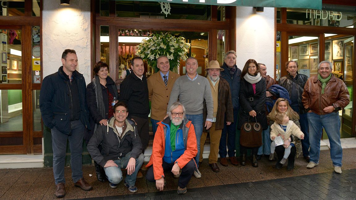 La entrega del donativo se hacía este jueves en el Camarote Madrid. | MAURICIO PEÑA La entrega del donativo se hacía este jueves en el Camarote Madrid. | MAURICIO PEÑA