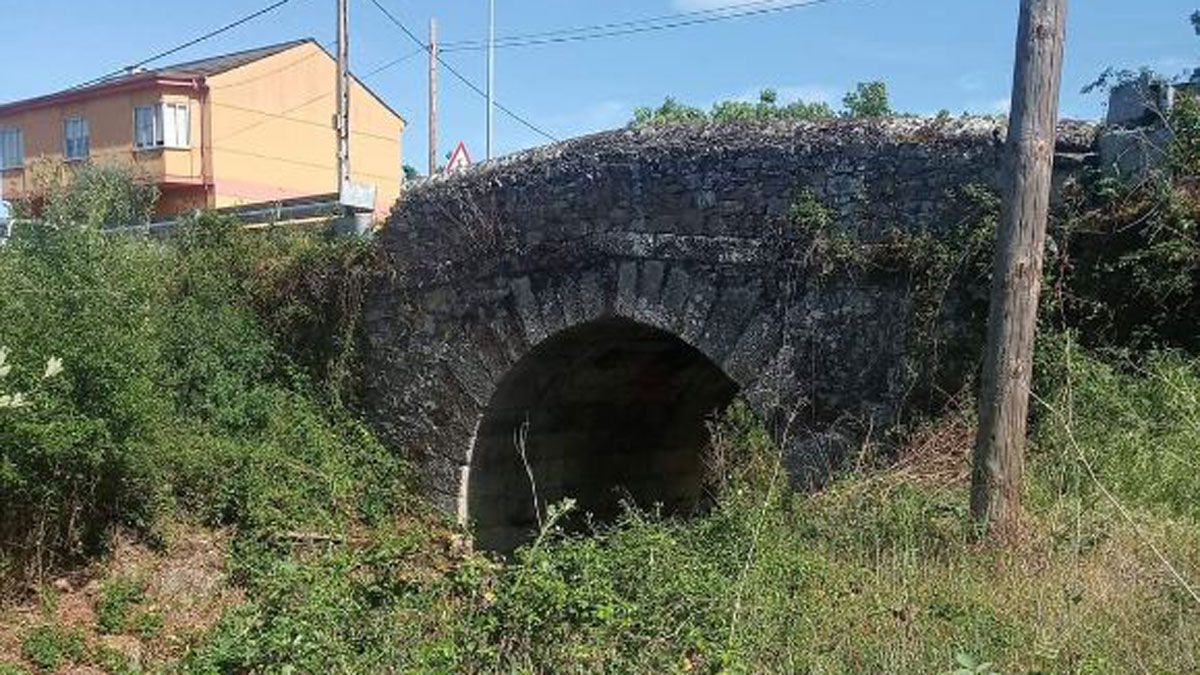 Puente romano en la carretera del Morredero. Puente romano en la carretera del Morredero.