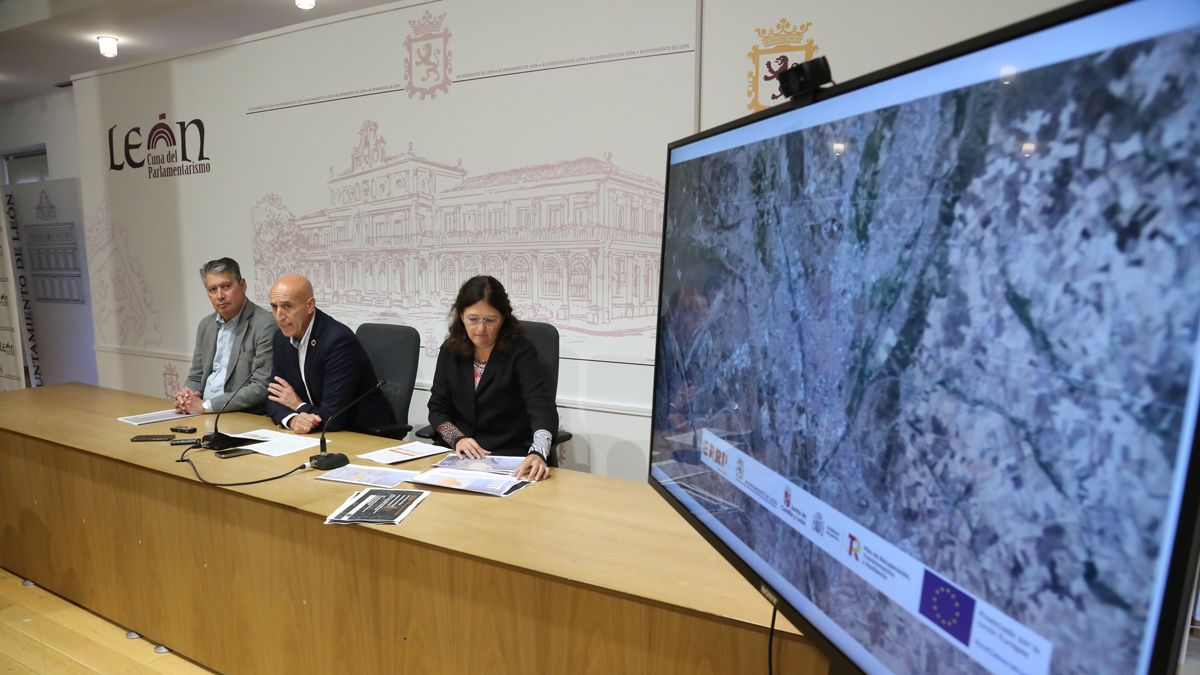 Luis Miguel García Copete, José Antonio Diez y Begoña Gonzalo Orden. | CÉSAR