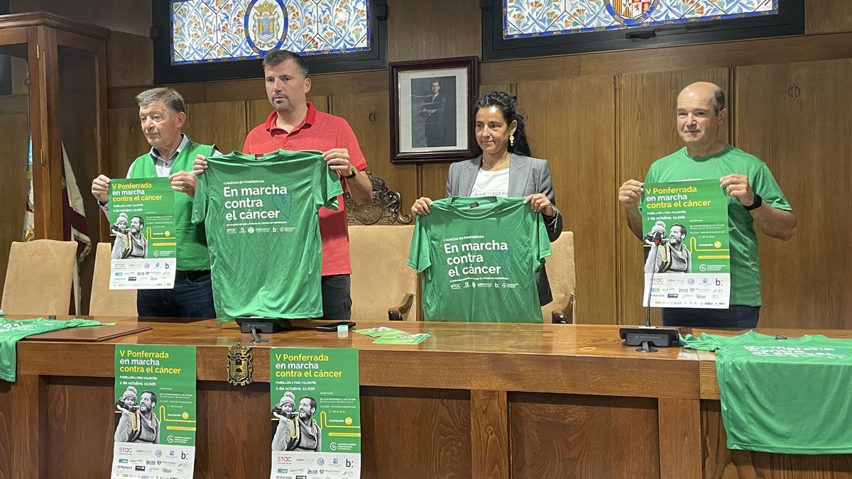 Presentación de la marcha solidaria en el Ayuntamiento de Ponferrada. | Javier Fernández