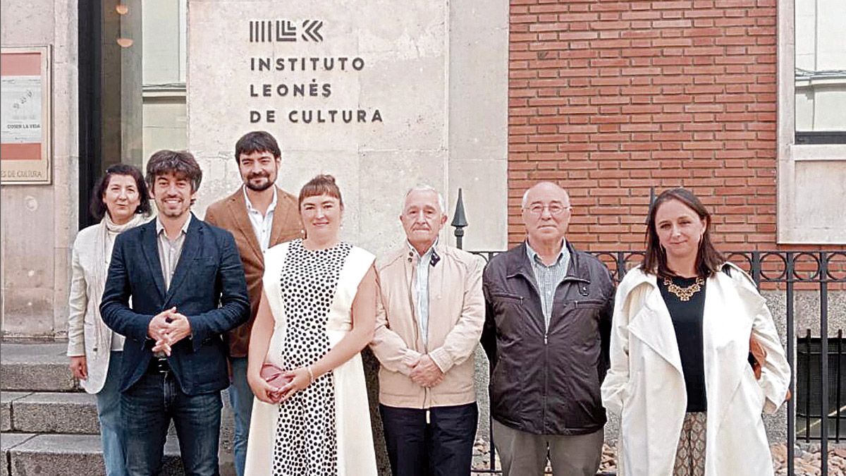 Los componentes del jurado del Bienal de Poesía ‘Provincia de León’.