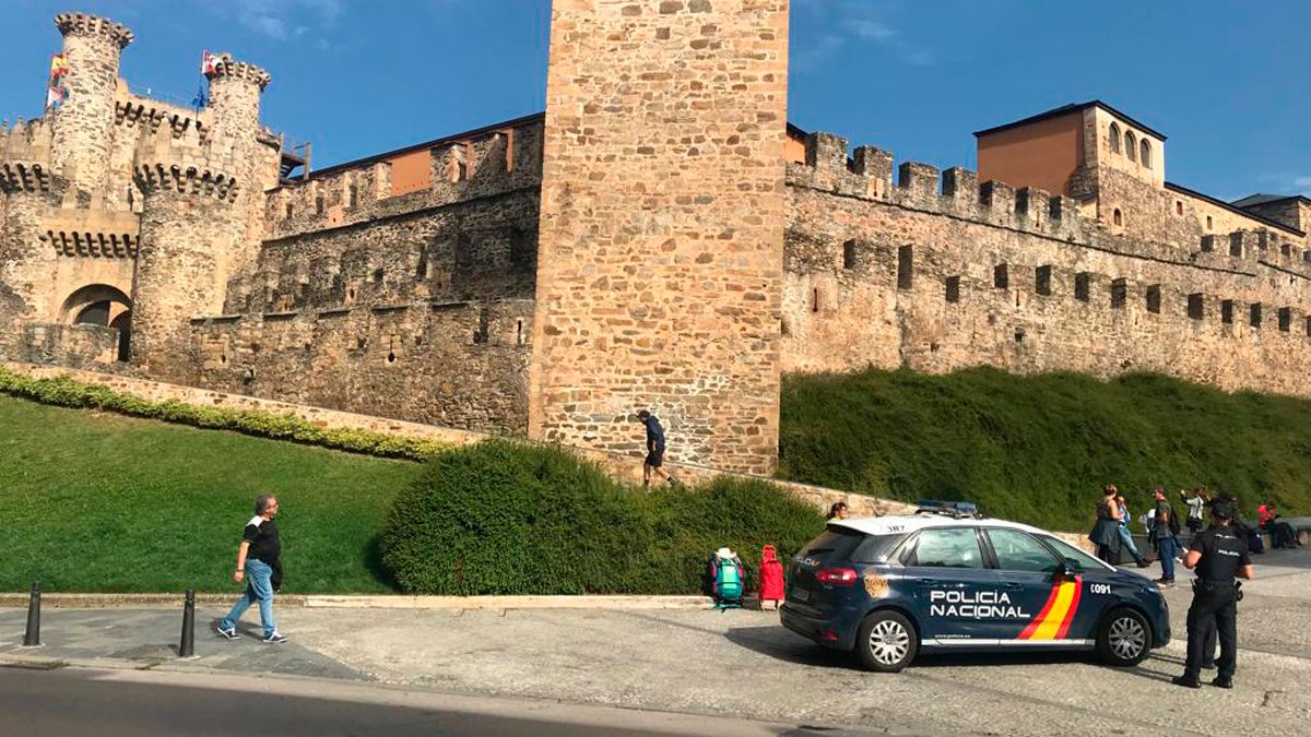 Imagen de archivo del Castillo de los Templarios de Ponferrada Imagen de archivo del Castillo de los Templarios de Ponferrada