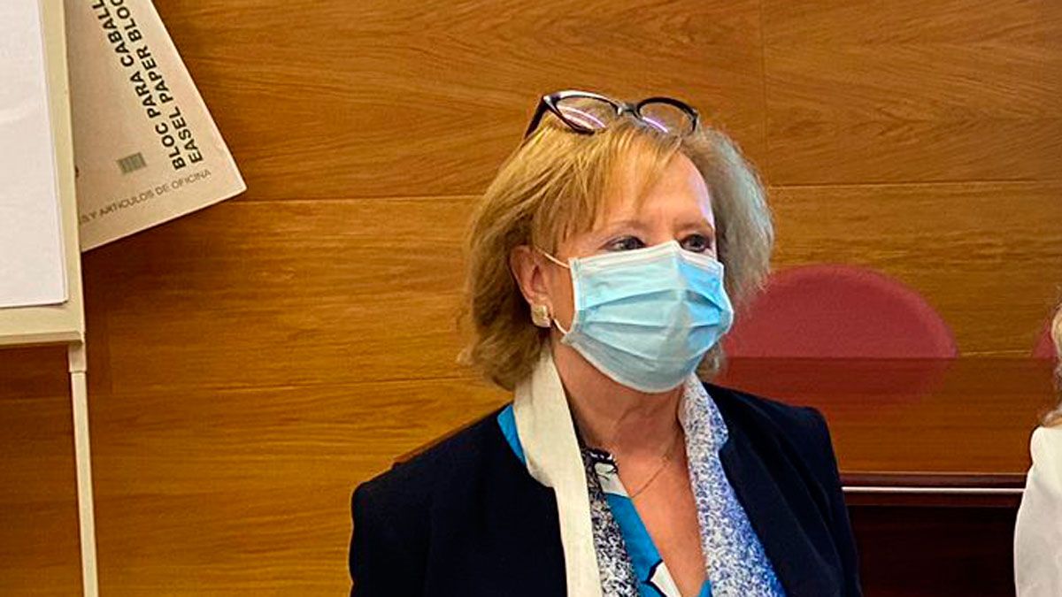 Fernández Ampudia asistió a un acto en León para presentar las vacunaciones nuevas ante el Covid. Fernández Ampudia asistió a un acto en León para presentar las vacunaciones nuevas ante el Covid.