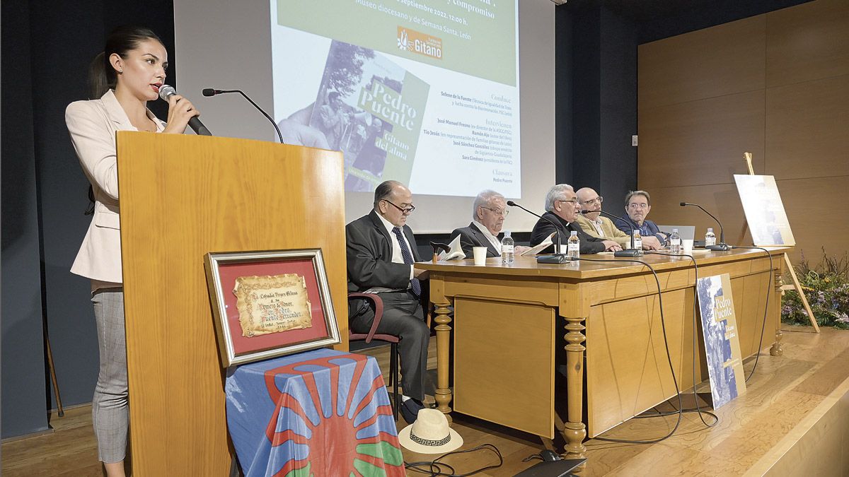 El acto de presentación estuvo conducido por la abogada Selene de la Fuente. | JESÚS F. SALVADORES