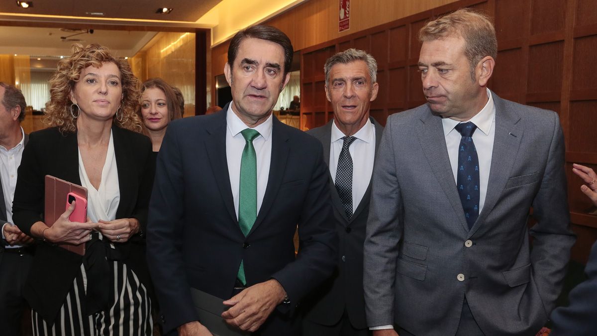 María Pardo, Ester Muñoz, Juan Carlos Suárez-Quiñones, Javier Cepedano y José Manuel García. | CAMPILLO (ICAL)