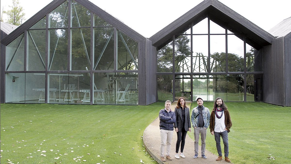 Miquel Cuenca (JME), Rosa Yagüez (FCAYC), Eloy Fernández (JME) y Luis Martínez Campo (FCAYC).