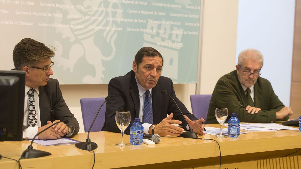 Antonio María Sáez, junto a Agustín Álvarez y Rafael López. | ICAL