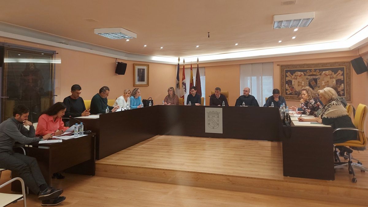Pleno ordinario de octubre celebrado este lunes en Valencia de Don Juan. | L.N.C.