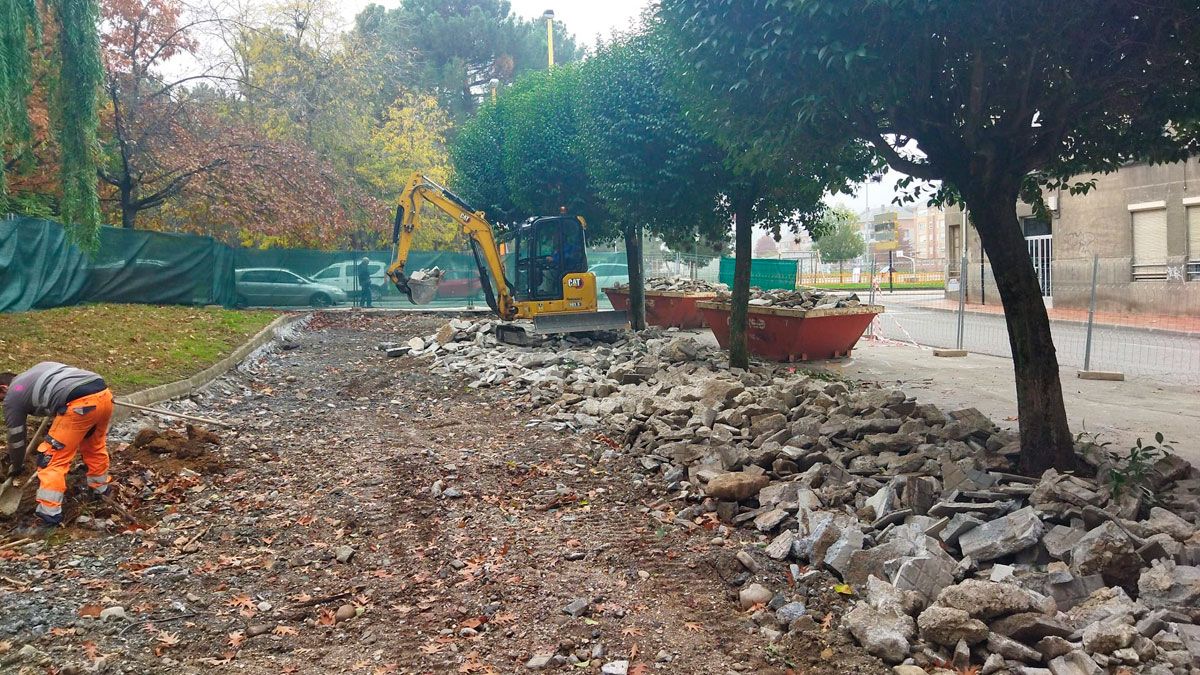 Obras que se están desarrollando en la plaza.