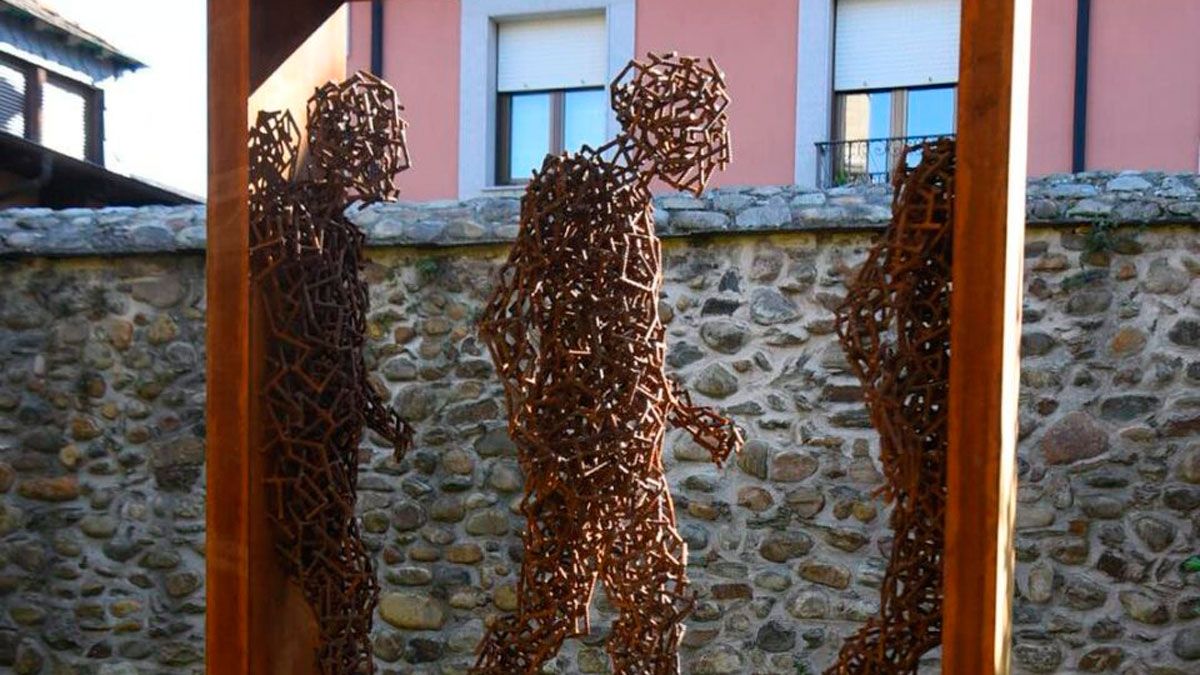 Parte del monumento que se colocó en el Museo del Bierzo.