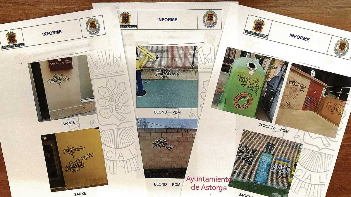 Las pintadas están en edificios y elementos urbanos de la ciudad. | P.F. Las pintadas están en edificios y elementos urbanos de la ciudad. | P.F.
