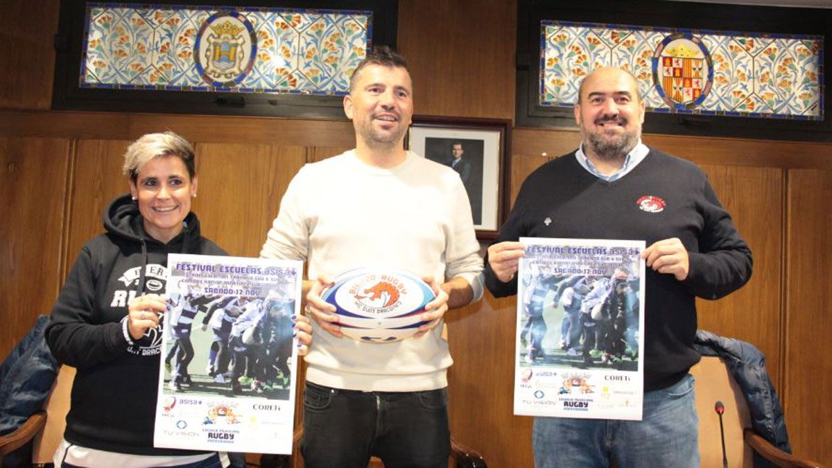 Presentación del festival de rugby en el Ayuntamiento de Ponferrada. | L.N.C.