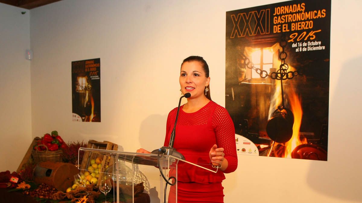 La presidenta de ATA, Soraya Mayo, ejerció este jueves como mantenedora de las Jornadas Gastronómicas. | César Sánchez (Ical)