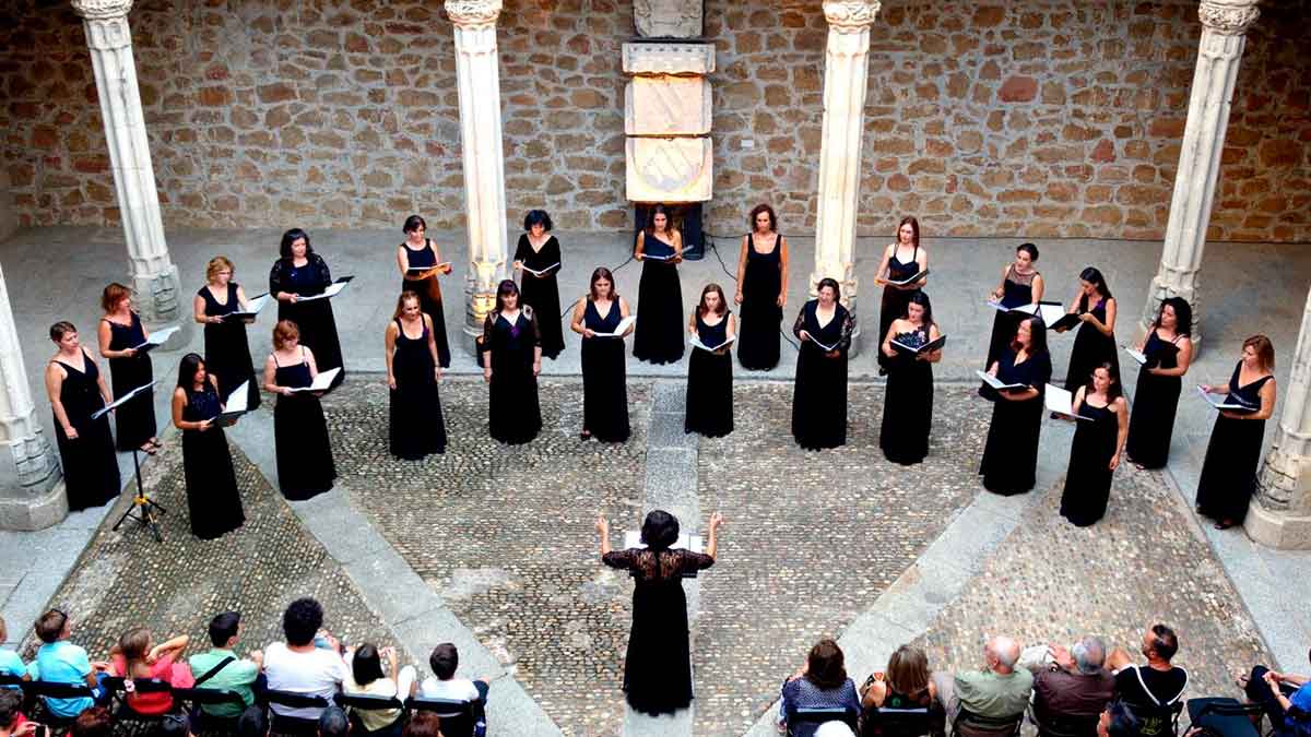 El grupo de voces iguales madrileño VokalArs en uno de sus conciertos. | L.N.C.