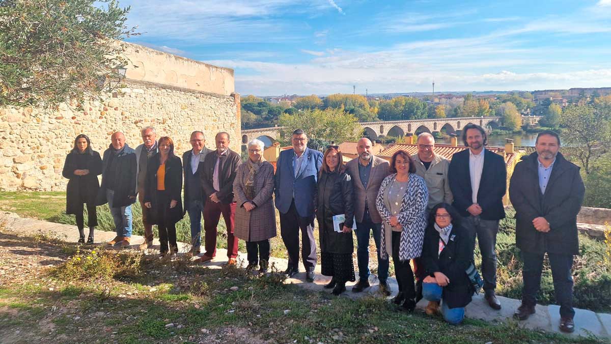 Imagen de familia de los participantes en la Asamblea General Ordinaria en Zamora, el pasado sábado. | L.N.C.