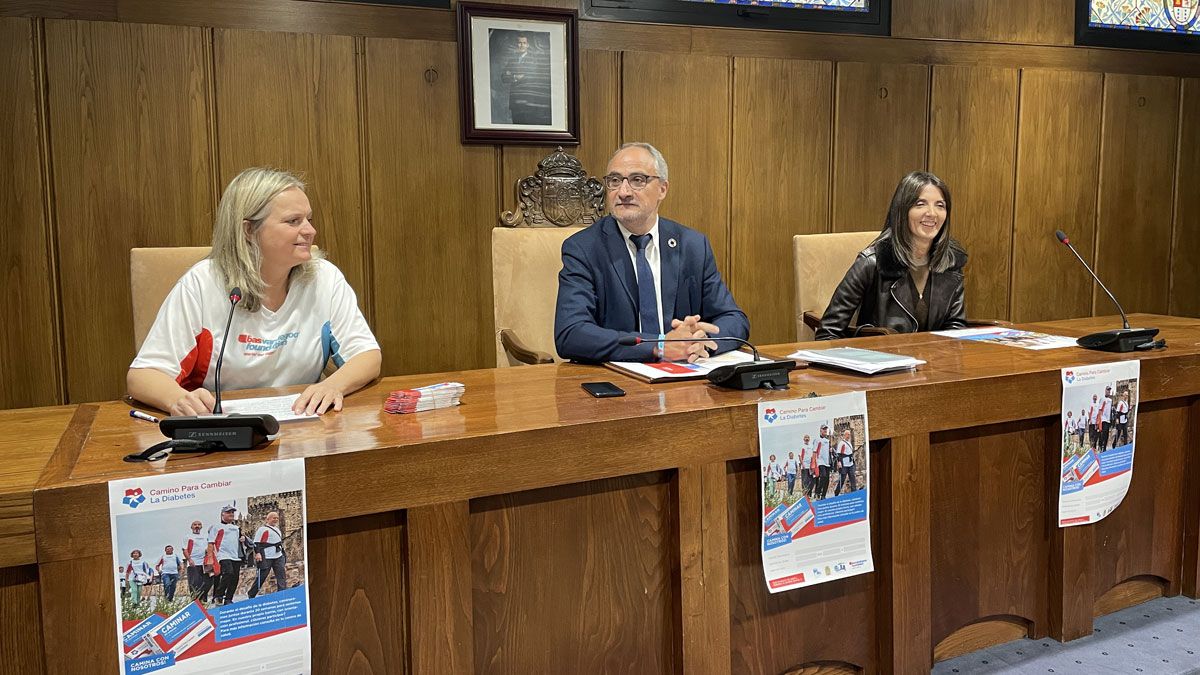 Presentación del proyecto en el Ayuntamiento de Ponferrada. | Javier Fernández