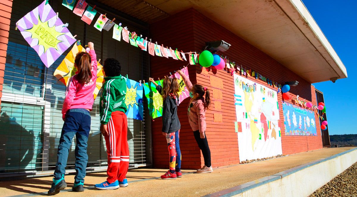 Alumnos del Villa Romana en una actividad promovida por el centro. | L.N.C.