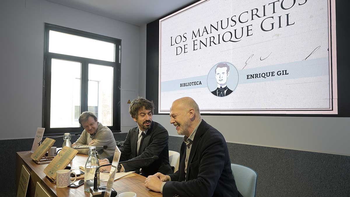 José Manuel Trabado, Pablo López Presa y Valentín Carrera durante la presentación. :: jesús f. salvadores José Manuel Trabado, Pablo López Presa y Valentín Carrera durante la presentación. :: jesús f. salvadores