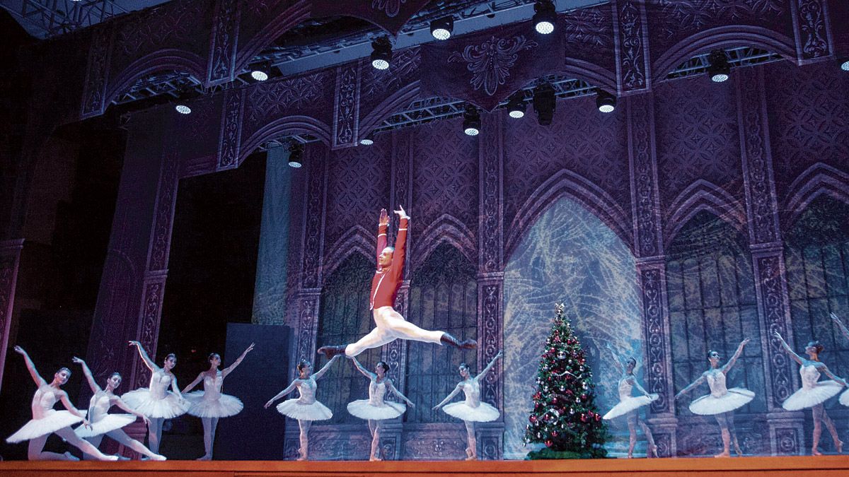 ‘El lago de los cisnes’ regresa este martes al Auditorio Ciudad de León de la mano del Ballet de Kiev con dirección artística de Ana Sophia Scheller.