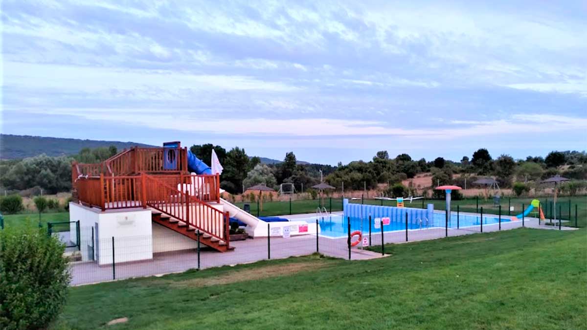 Se ampliarán y adecuarán las zonas de ocio acuático en las piscinas municipales de Cuadros. | L.N.C.