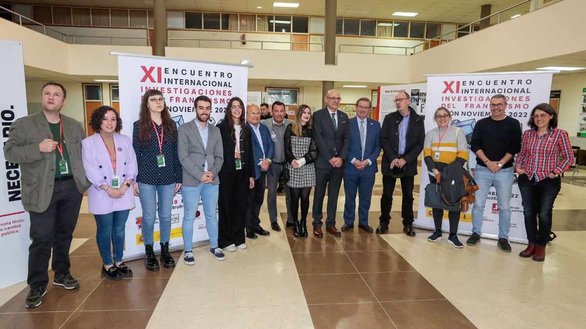 encuentro-franquismo-18112022.jpg encuentro-franquismo-18112022.jpg