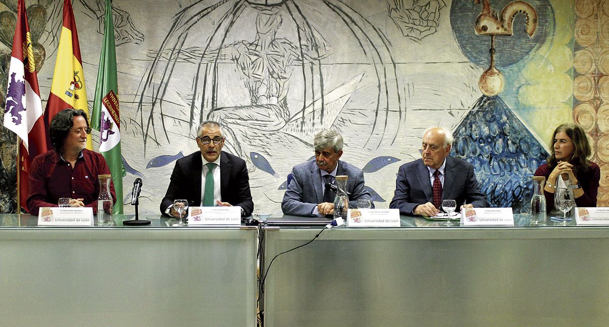 Presentación de los actos conmemorativos del 40 aniversario del Coro Universitario de León. | ULE