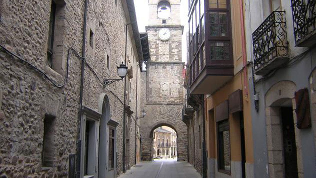 Calle del Reloj de Ponferrada.