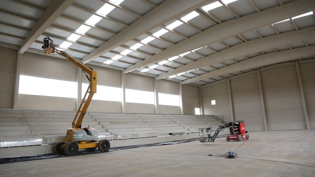 Obras del polideportivo de Puente Castro. | L.N.C.