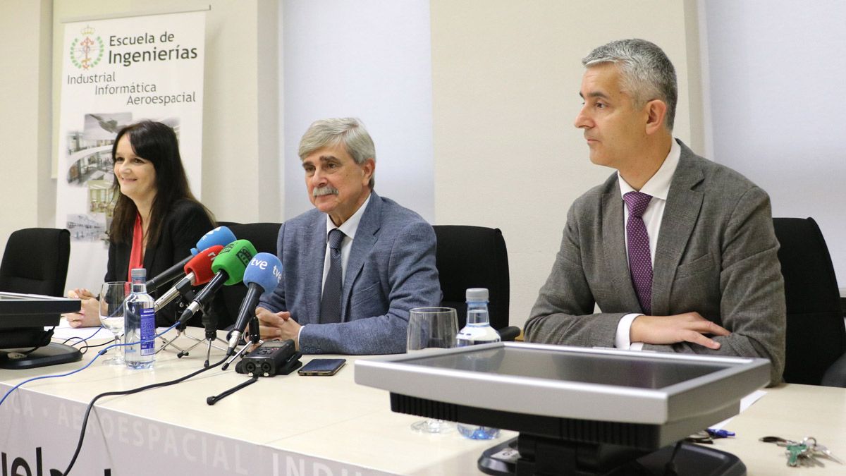 Laura López, Juan Francisco García Marín y Joaquín Barreiro. | L.N.C.