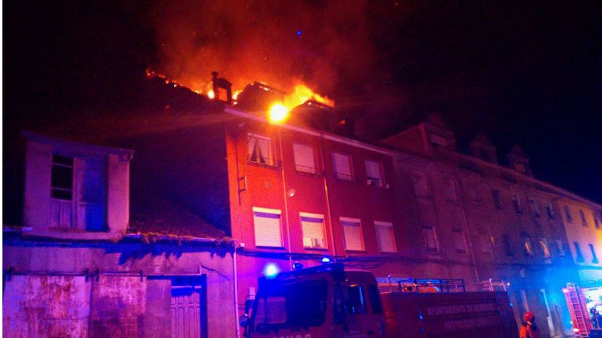 Incendio en el edificio de Bembibre.