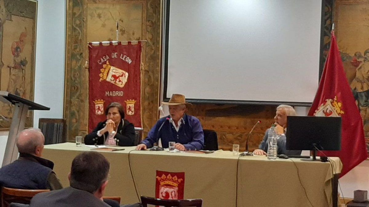 Presentación del libro en la Casa de León en Madrid.