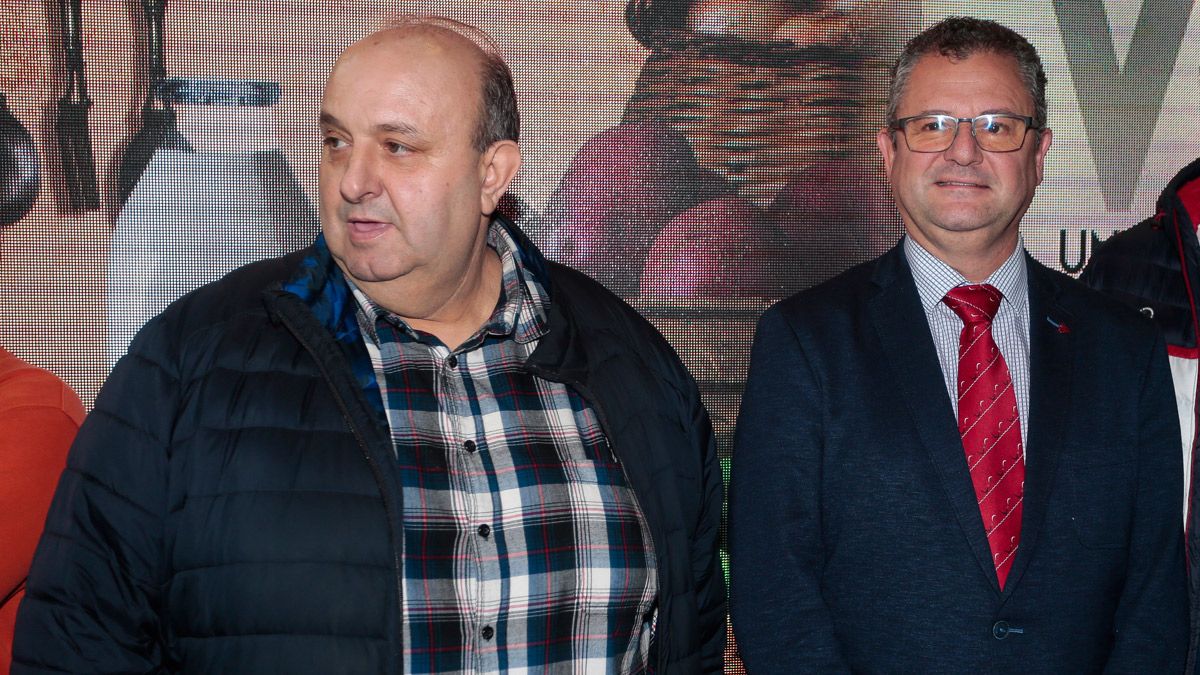 Juan Antonio Rodríguez junto a Gerardo Dueñas durante el VI Congreso Provincial de UCCL en León. | ICAL