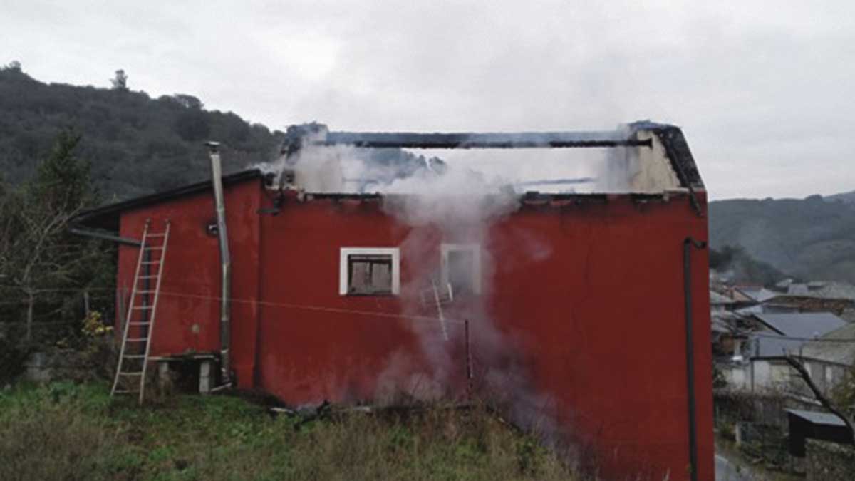 Estado de la vivencia tras el incendio. | L.N.C. Estado de la vivencia tras el incendio. | L.N.C.