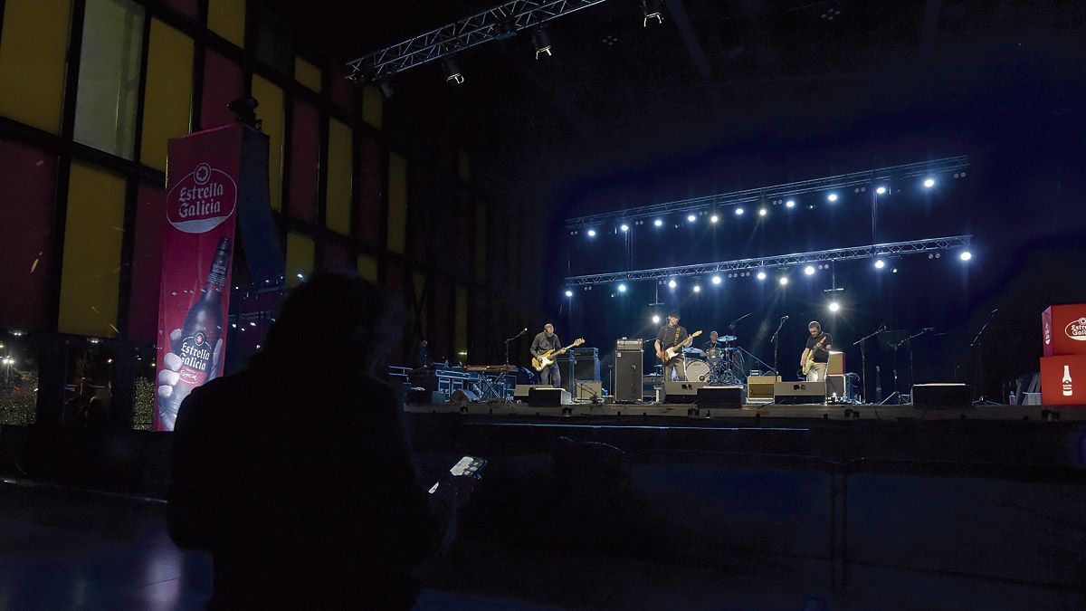 The Hurricanes con su sonido deudor del soul, el rythm’n’blues y el beat británico deslumbraron con su potente directo. | SAÚL ARÉN
