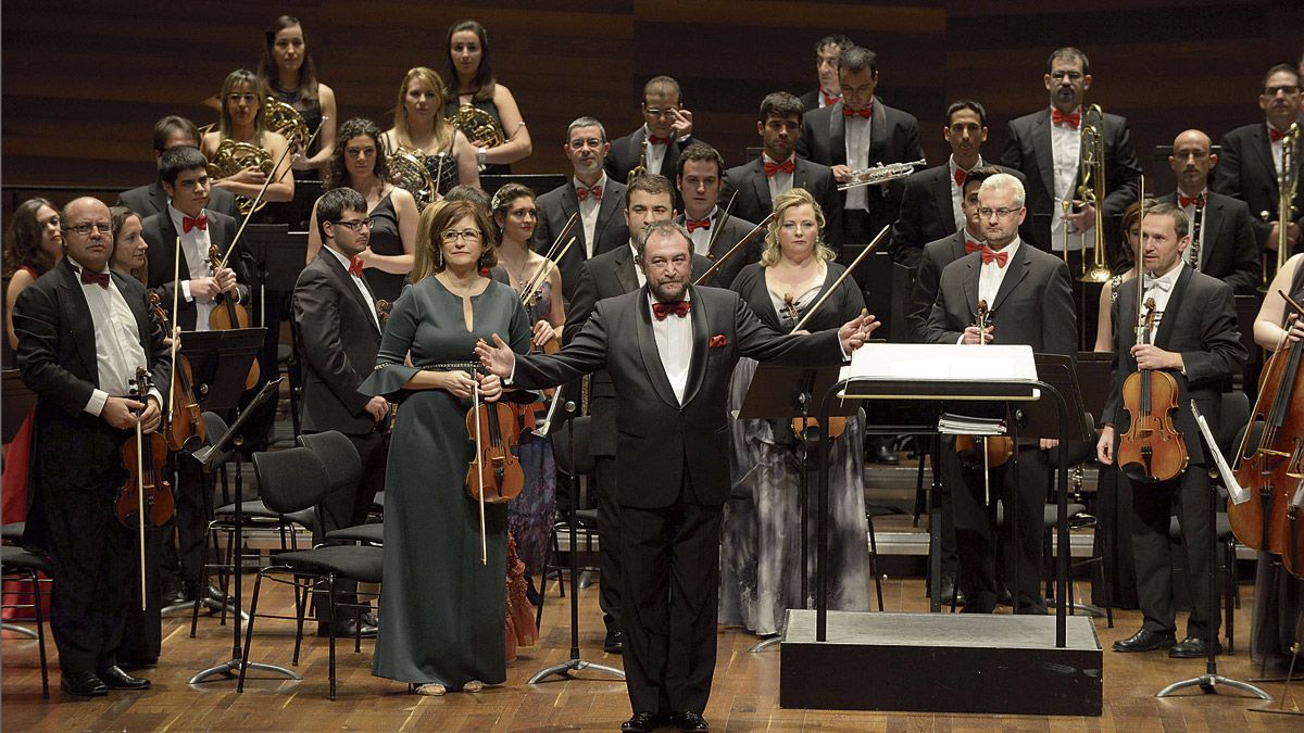 Orquesta Sinfónica Ciudad de León 'Odón Alonso' durante un concierto. | L.N.C.