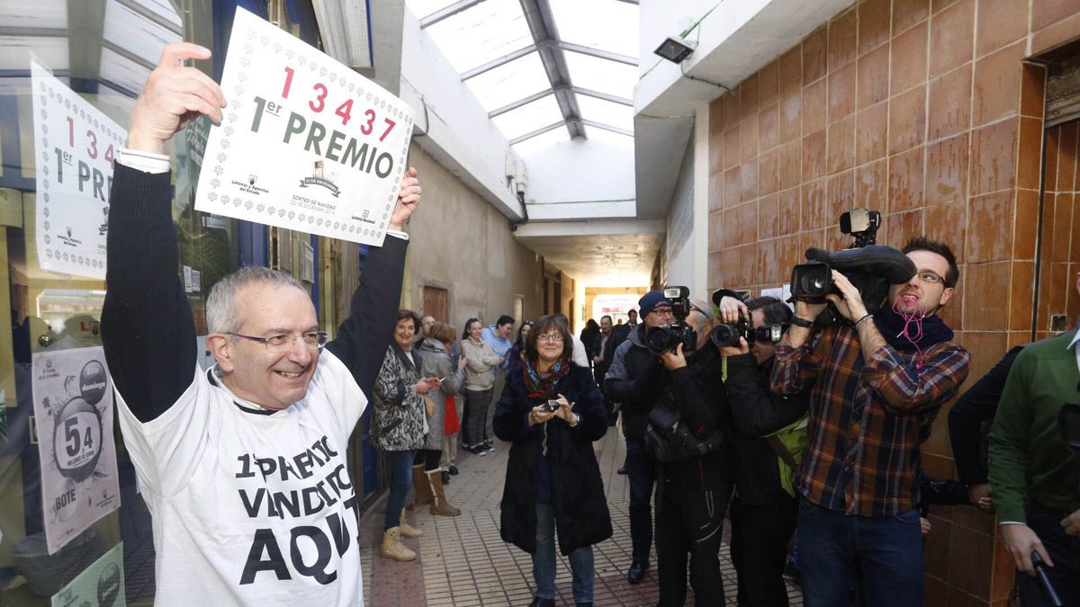 Celebración de uno de los premios 'gordos' caídos en Boñar.
