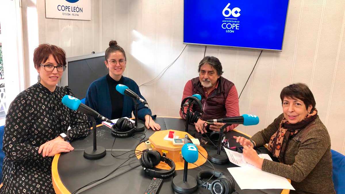 Óscar López en el programa ‘Entre Nosotras’ de Cope León. | L.N.C.