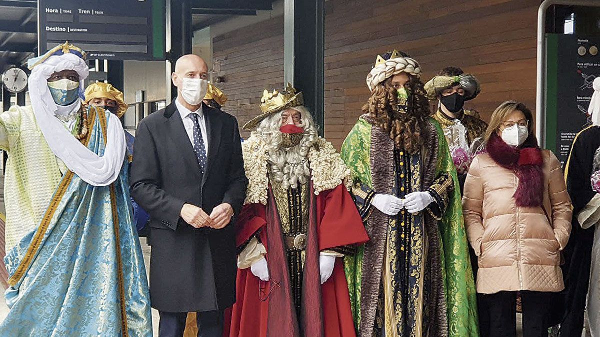 Recibimiento a los Reyes Magos el año pasado en la estación de tren | L.N.C