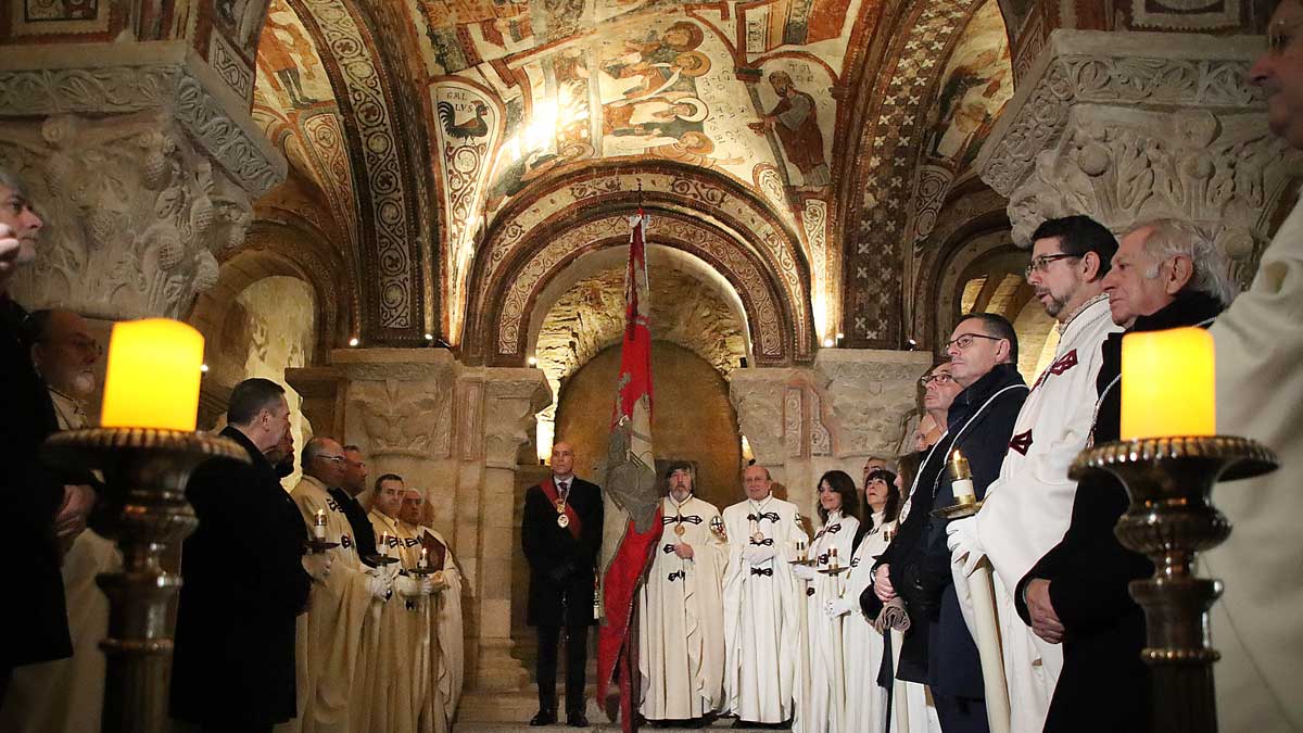 Un instante del homenaje realizado este viernes en San Isidoro. | ICAL