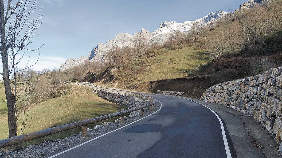 Se condena a la institución provincial a iniciar y tramitar el procedimiento de cesión de la carretera. | ECOURBAN