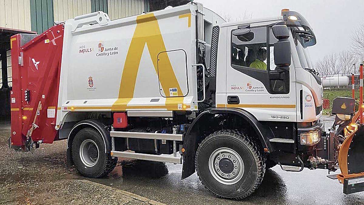 Se trata de un camión 4x4 recolector-compactador. | L.N.C.